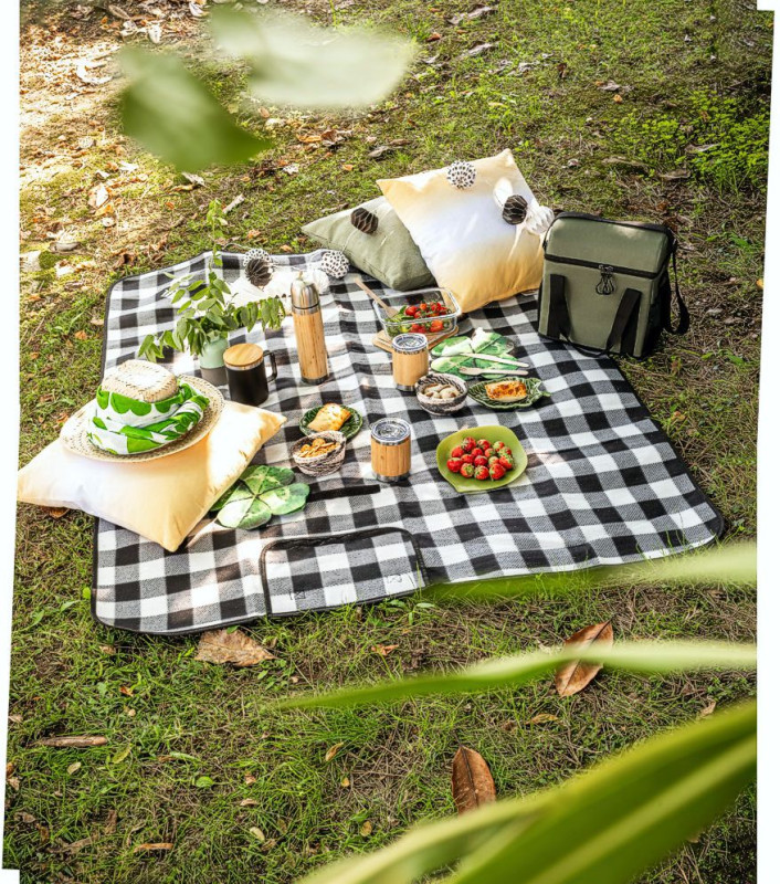 Picnic tæppe med logo - fleece tæppe med foret bagside