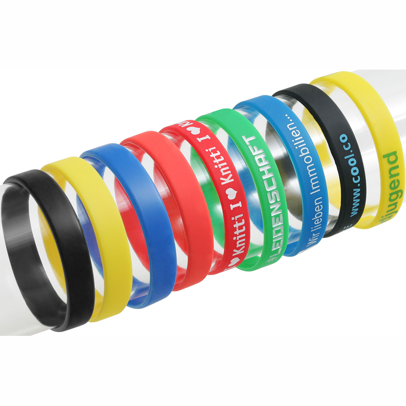 køb billige silikone armbånd med logo fra 100 stk - til børn og voksne