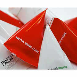 køb slikposer fra 2500 stk her - bestil trekantposer med logotryk her