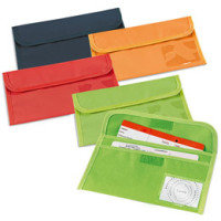 Rejsedokumenttaske - med navnerude - fås i 4 nye farver
